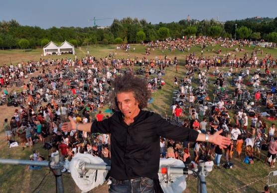 “Rockin’1000” al Parco Ippodromo nell’estate del 2015
