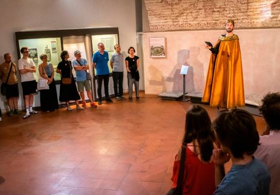 L’ombra di Teodorico: applaudita l’azione scenica tra Archivio e Museo nell’anno delle celebrazioni teodoriciane