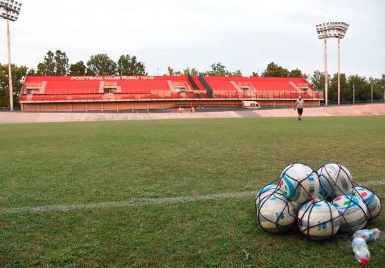 Forlì-Livorno di domenica 8 marzo: vietata la vendita dei biglietti ai residenti nella provincia di Livorno