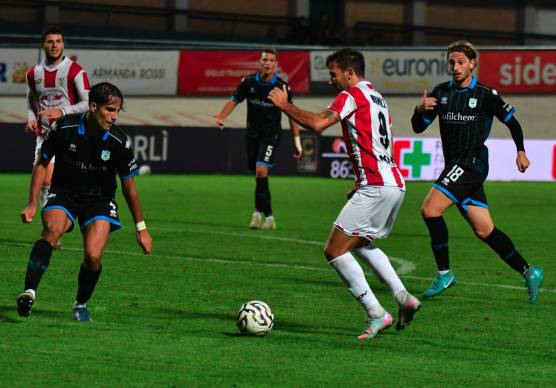 Francesco Manuzzi era all’esordio tra i professionisti: torna in Serie D senza aver segnato una rete (foto Fabio Blaco)