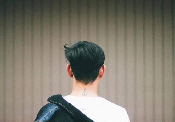 Patch cutanea per capelli: comfort, naturalezza ed estetica nella vita quotidiana