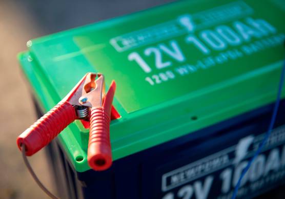 Russi, ferito dall’acido della batteria: titolare dell’officina condannato