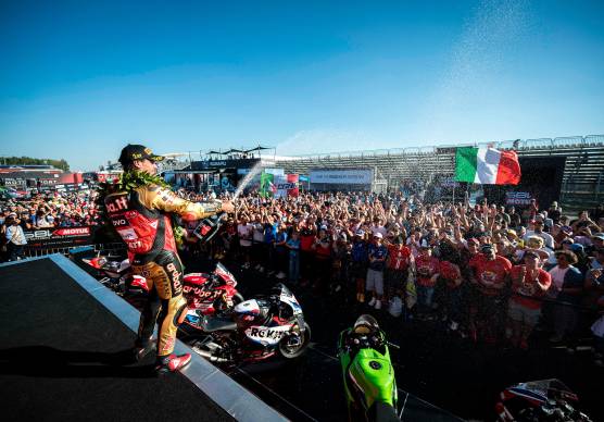Nicolò Bulega si è trasferito dall’Emilia alla Romagna nel 2009 quando aveva 10 anni: ora vive a San Marino insieme alla fidanzata Camilla