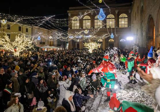 Manifestazione a Rimini verso il Natale