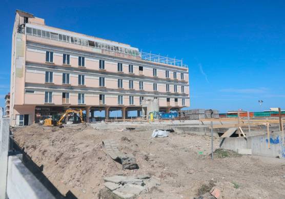 Cesena, al via i lavori di abbattimento dell’ex Colonia Santa Monica