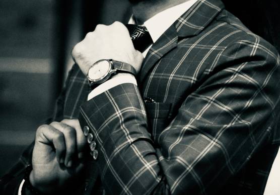 Faenza, “vi spiego io come investire”: il finto broker truffa 4 clienti e intasca 200mila euro