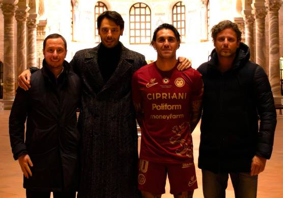 Da sinistra il dg Paolo Scocco, l’ad Mattia Baldassarre, Nicolas Viola e il diesse Davide Mandorlini