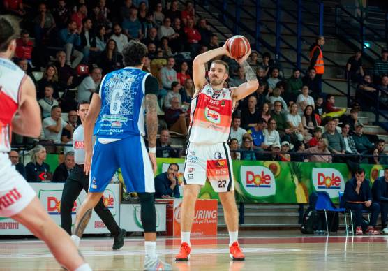 Alessandro Simioni è il vero uomo chiave della Dole: punto di riferimento difensivo e arma letale in attacco foto morosetti