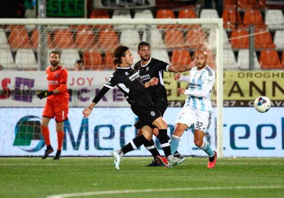 C’è Bisoli in arrivo e anche mezzo Cesena con la valigia