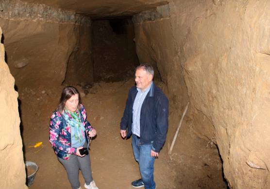 Sopralluogo nei sotterranei del Cinquecento; sotto parte delle scale rinvenute