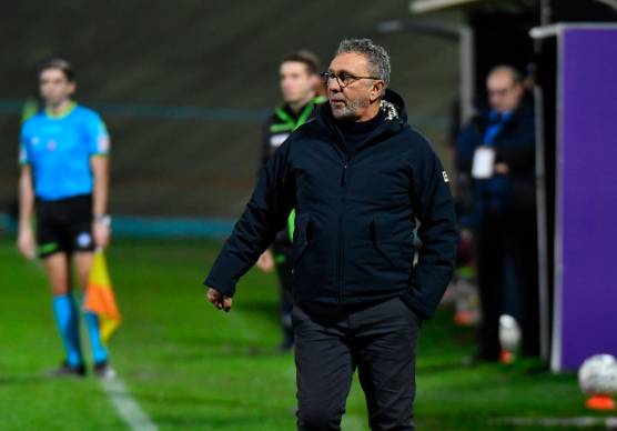 L’allenatore biancorosso Alessandro Miramari (foto FABIO BLACO)