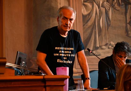 Il sindaco Gian Luca Zattini ieri in consiglio comunale (foto e video Fabio Blaco)