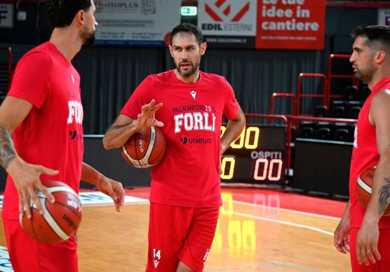 Davide “Dada” Pascoli al lavoro al Pala Galassi