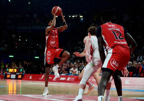 Dole, che impresa: sbanca Pesaro (78-91) e vola in semifinale