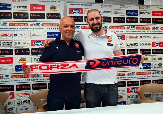 L’amministratore unico dell’Unieuro Gigi Garelli e il nuovo tecnico Francesco Nanni foto fabio blaco