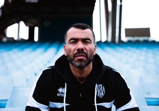 Il nuovo tecnico bianconero Ashley Cole (foto Cesena Fc)