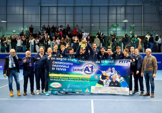 La festa del Circolo Tennis Massa Lombarda dopo la conquista dello storico scudetto