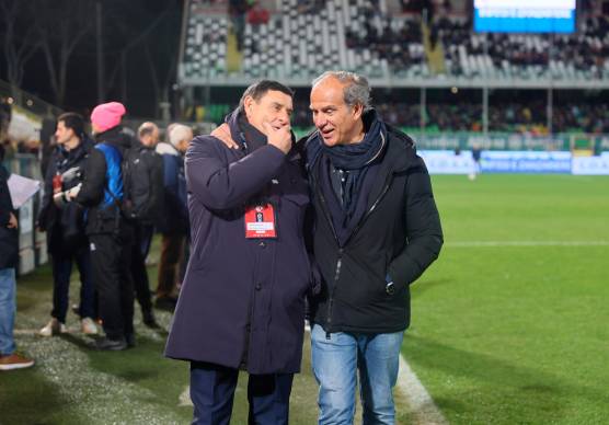 Il consigliere Massimo Agostini con il diesse Filippo Fusco (Zanotti)