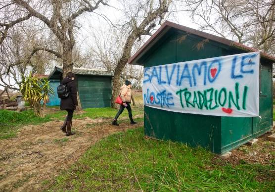 Ravenna, stop agli abbattimenti dei capanni: il Tar sospende l’ordinanza del Comune