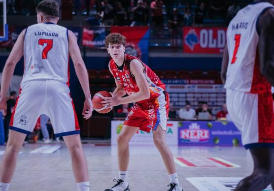 Il giovane biancorosso Matteo Lenci protagonista al debutto in maglia Dole al Pala Moncada di Agrigento