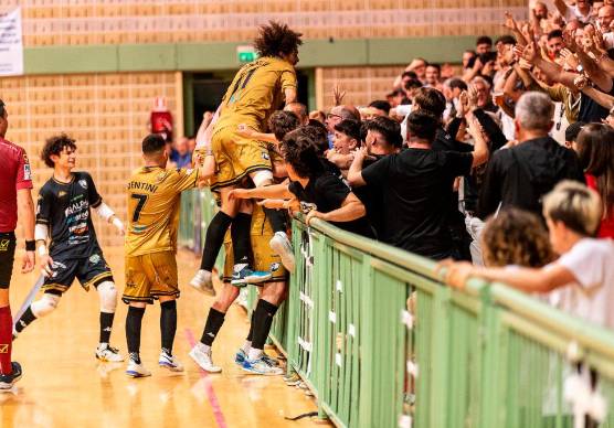 Calcio a 5 A2 play-off: Futsal Cesena, una partita folle vale la finale (5-4)