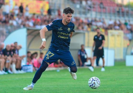 Francesco Corsinelli ha realizzato sabato a Pineto il primo gol con la maglia del Ravenna (Fiorentini)