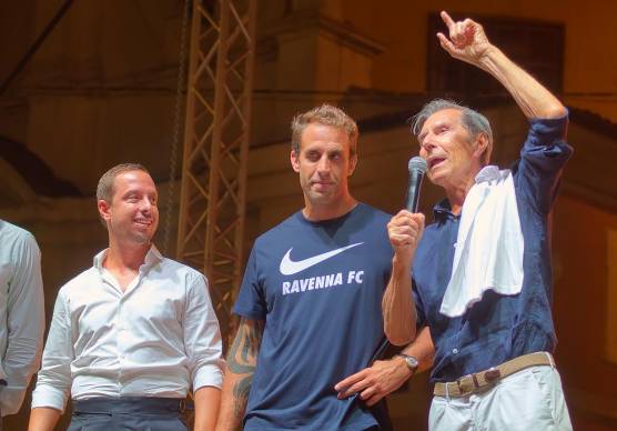 Ariedo Braida (a destra) con Ignazio Cipriani e Paolo Scocco alla presentazione del Ravenna nell’estate 2025 (Fiorentini)