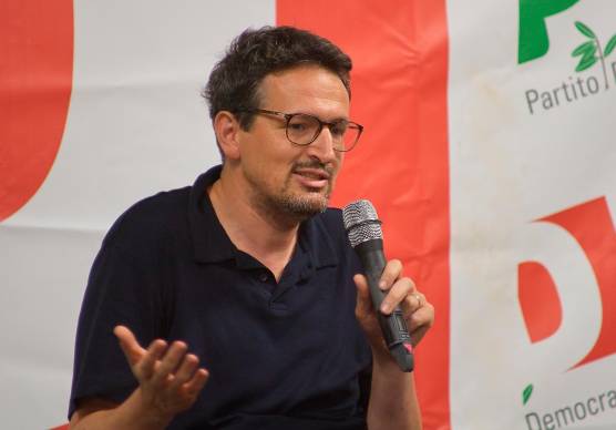 Il sindaco Alessandro Barattoni (Fiorentini)