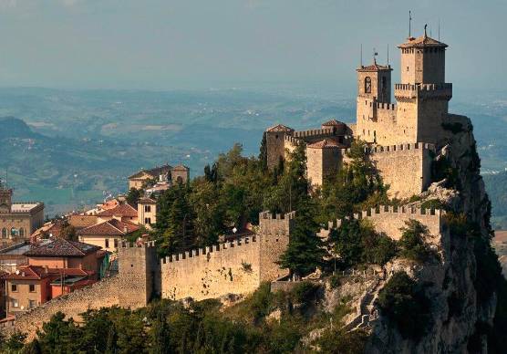 Rientrati tutti i cittadini sammarinesi dagli Emirati Arabi Uniti