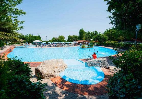 San Marino. Sta bene il bimbo di 4 anni che ha rischiato di annegare in piscina: è fuori pericolo