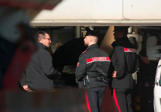 Ravenna, cade dal tetto di un magazzino. Grave operaio 21enne