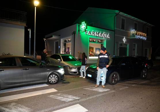 Forlì, scontro tra forze dell’ordine e ladri: due agenti feriti, arrestato albanese 29enne