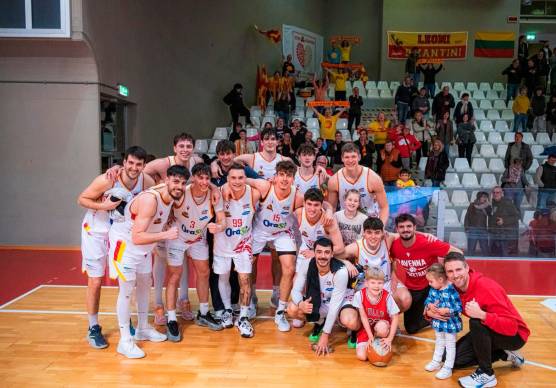 L’OraSì festeggia con i Leoni Bizantini la sospirata salvezza