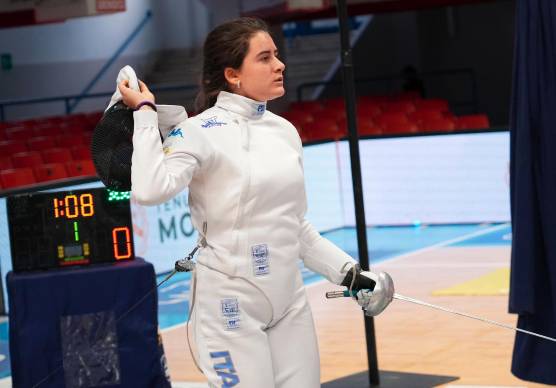 La diciottenne spadista cesenate Mariachiara Testa, portacolori del Circolo Schermistico Forlivese