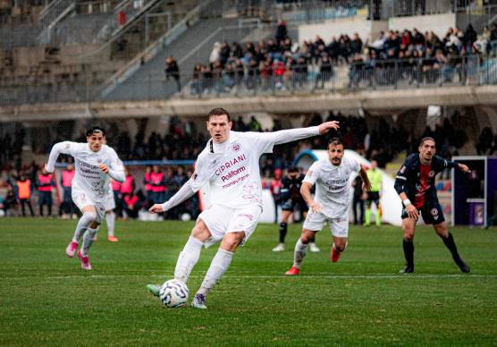 Pierluca Luciani trasforma il calcio di rigore a Campobasso ma la prodezza fu inutile