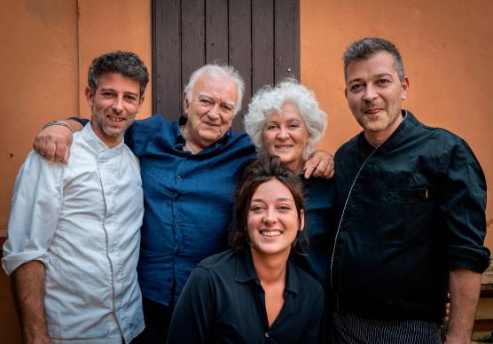 La famiglia Mambelli, attuali gestori de “Le Felloniche”