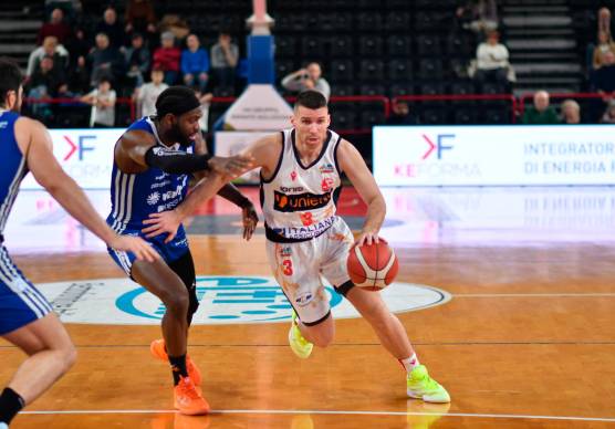 Stefano Bossi crede nelle possibilità dell’Unieuro di salvarsi senza passare dai play-out foto fabio blaco