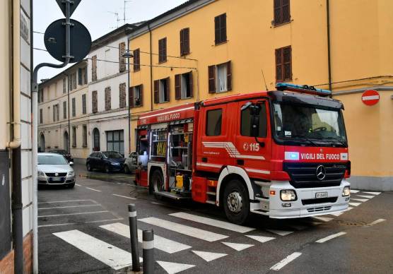 Forlì, incendio in palazzina: 5 intossicati