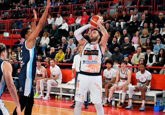 Pietro Aradori, Unieuro Forlì