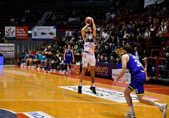 Biglietti Unieuro Forlì-Estra Pistoia: via alla prevendita