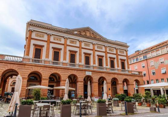 Il teatro Bonci