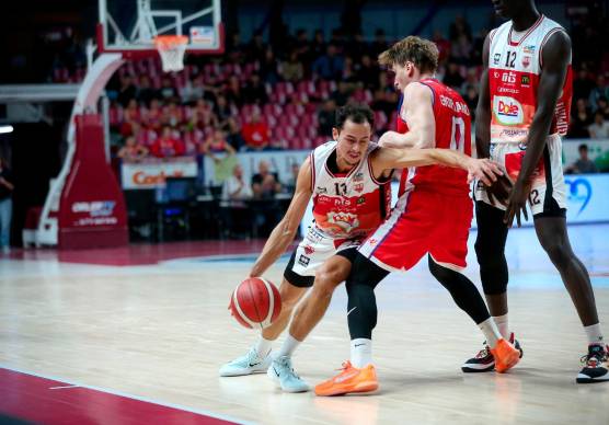 Una super Dole: Rimini sbanca Mestre 73-92