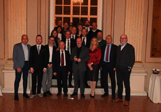 Rimini. Lucarelli fa il pieno a teatro per le vittime di reato