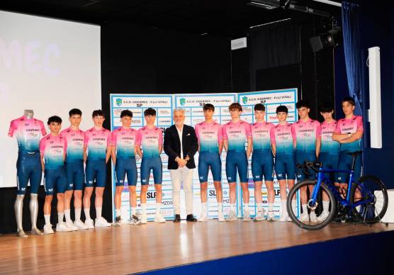 Foto di gruppo per la Sidermec Slp pronta alla nuova avventura nella stagione alle porte (foto Zannoni)