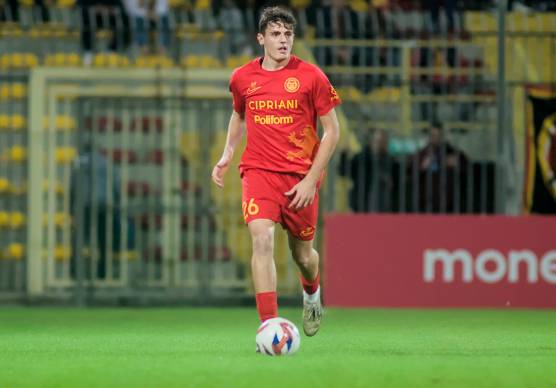 Matteo Onofri difensore classe 2004: ha firmato con lo Spezia fino al 30 giugno 2029