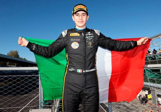 Il 19enne faentino Andrea Frassineti, campione italiano Sprint Gt3