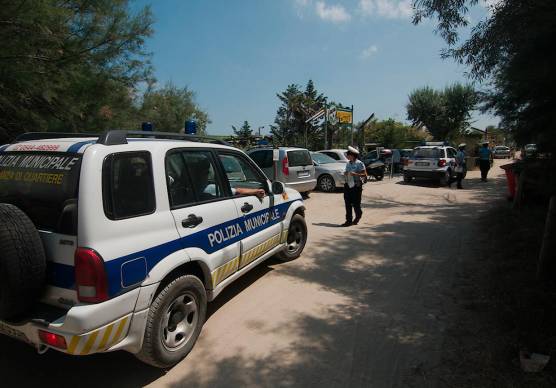 I controlli delle scorse estati lungo gli stradelli retrodunali nei lidi del Ravennate