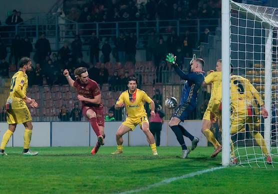 Matteo Solini realizza il gol vittoria al minuto 101 (Fiorentini)