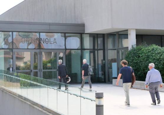 Imola, ufficiale giudiziario alla piscina “Gualandi”. La società Deai di Paola Lanzon l’ha dovuta riconsegnare a Ortignola srl