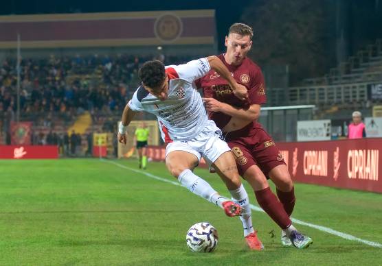 Pierluca Luciani farà coppia in attacco con Cristian Spini foto fiorentini
